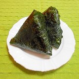 板わかめとごまのおにぎり